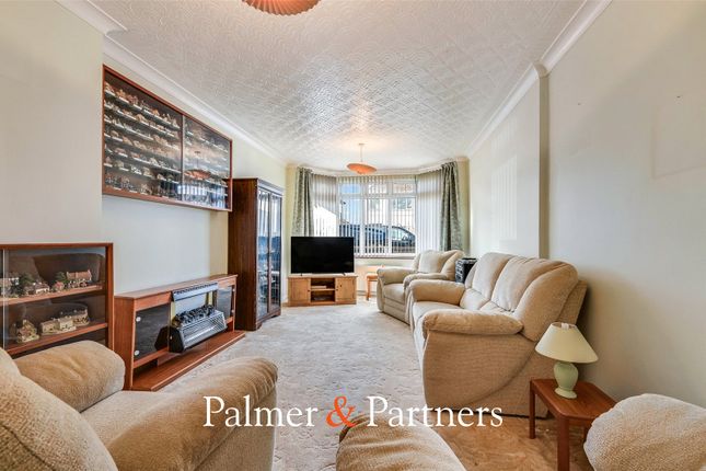 13, Pentland Avenue, Essex photo 4