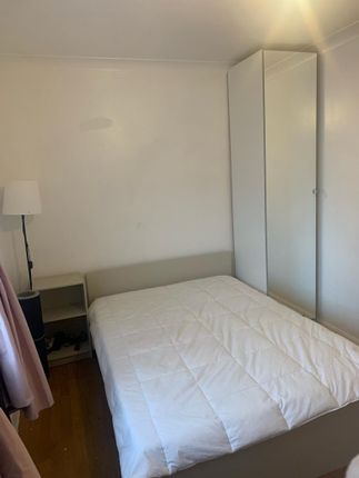 Thumbnail Room to rent in Omnibus Way, Walthamstow, London