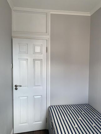 124 Masons Avenue, Harrow photo 5