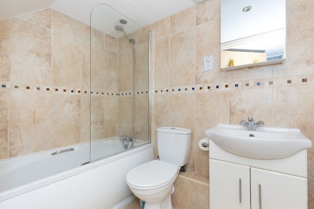 12 Alfred Court, Gate Lane, Wells photo 4
