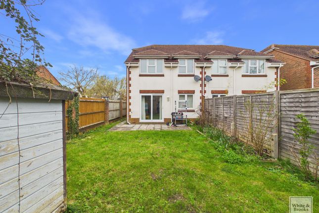 4 Parham Close, Chichester photo 4