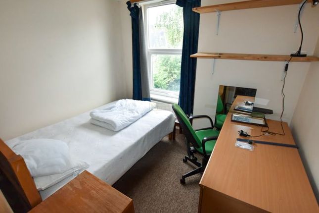 16, Bournbrook Road, Birmingham photo 4