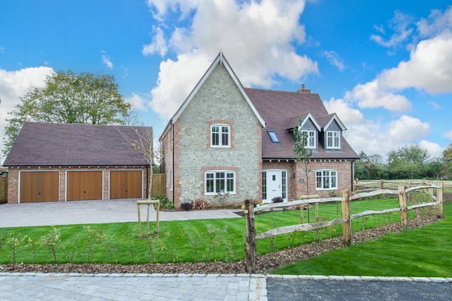 Thumbnail Detached house for sale in Elm House, Linton Hill, Maidstone
