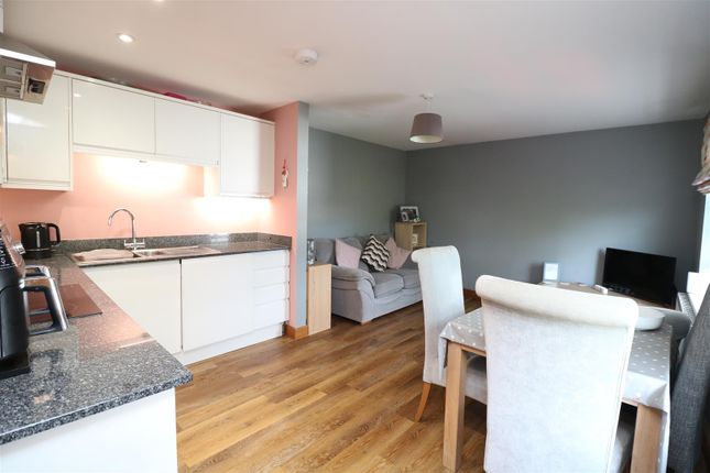 1F, Adcroft Drive, Trowbridge photo 4