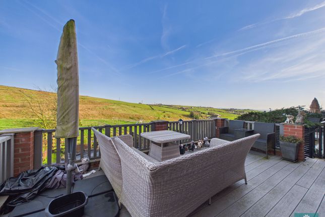 32, Arncliffe Rise, Moorside photo 4