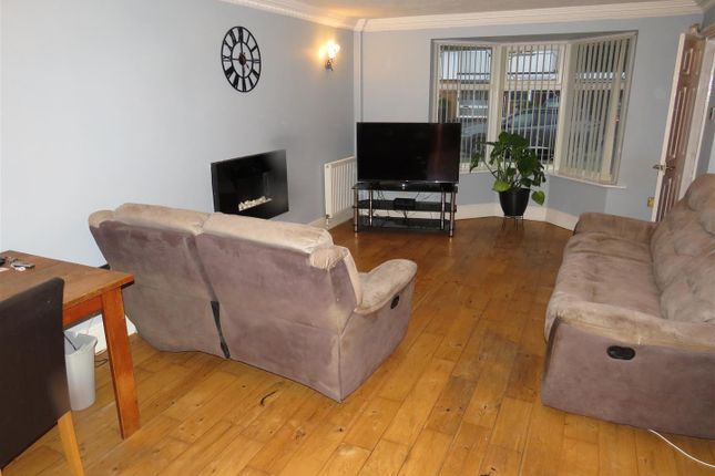 56, Kingsleigh Drive, Birmingham photo 3