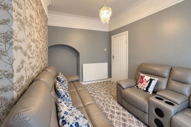 45 Saltersford Road, Leicester photo 3