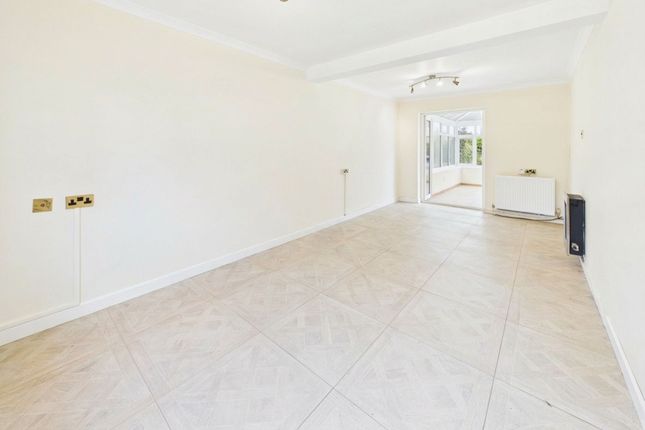 10 Ansell Way, Chipping Norton photo 3