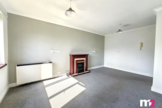 Hawthorn Gardens, The Hawthorns, Newport photo 4