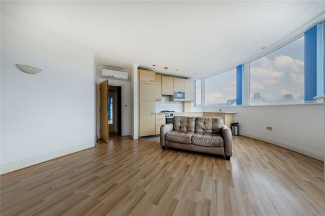 Flat for sale in Chudleigh Road, London
