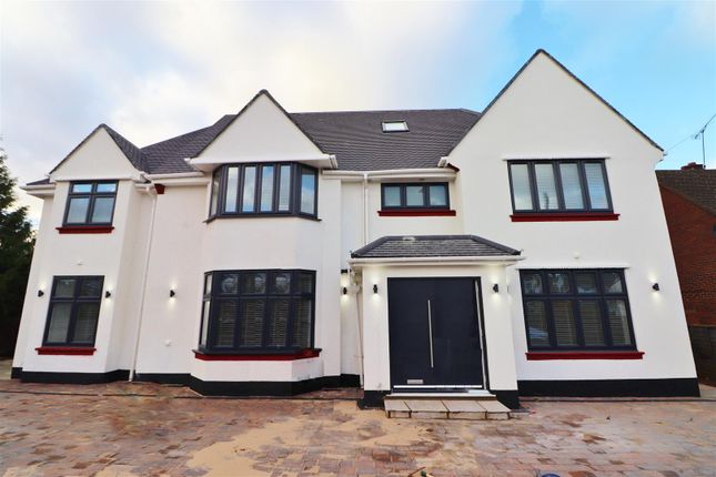 Thumbnail Detached house to rent in Deacons Hill Road, Elstree, Borehamwood
