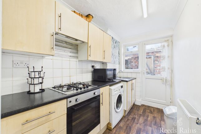 15, Granville Avenue, Hull photo 3