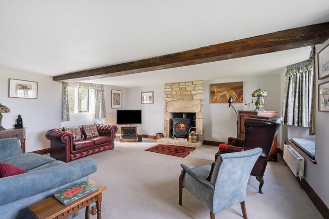 Upper Hyde House, Hyde, Chalford photo 3