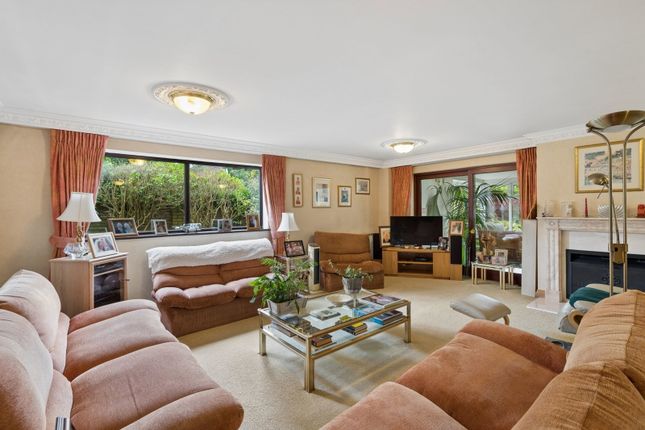 64, Aldenham Avenue, Radlett photo 4