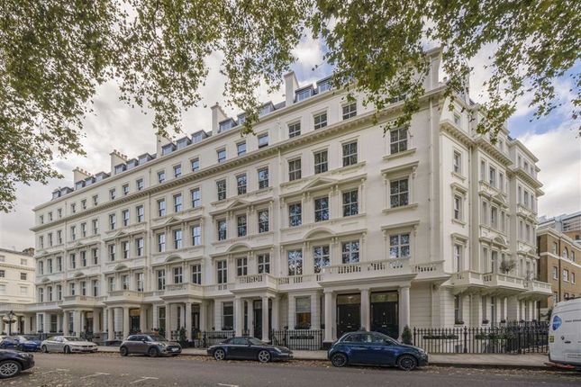 Flat for sale in Stanhope Gardens, London