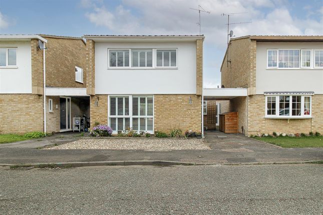 Link-detached house for sale in Porters Close, Buntingford