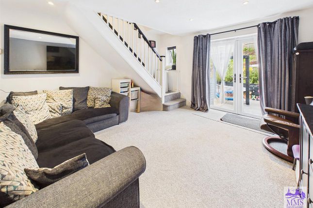 14, Emily Road, Walderslade photo 2