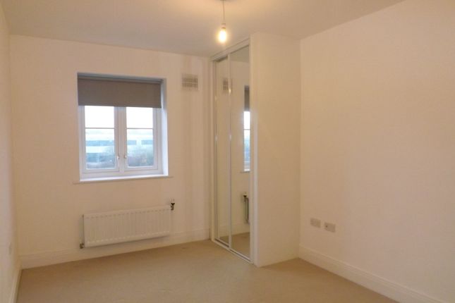 9, Waterlooville photo 3