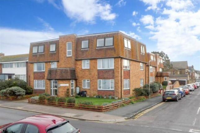 Flat for sale in Beacon Hill, Herne Bay