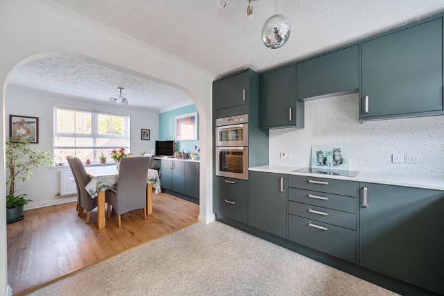 24, Culm Valley Way, Cullompton photo 4
