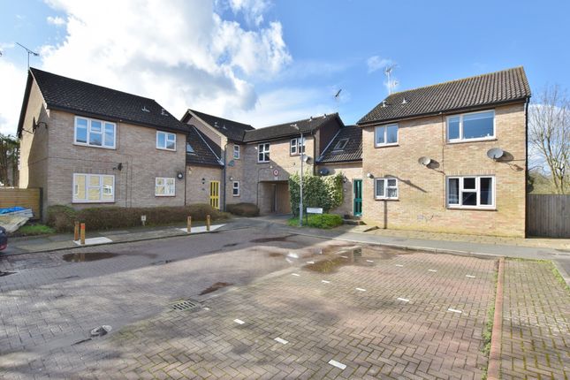 Studio flat on 10, Broughton Court, Ashford, £750/mo