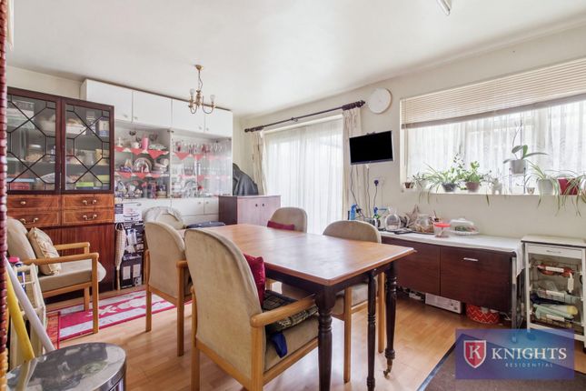 455, Hertford Road, London photo 4