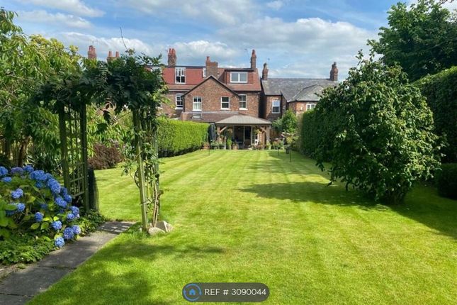 Knutsford Road, Alderley Edge photo 2