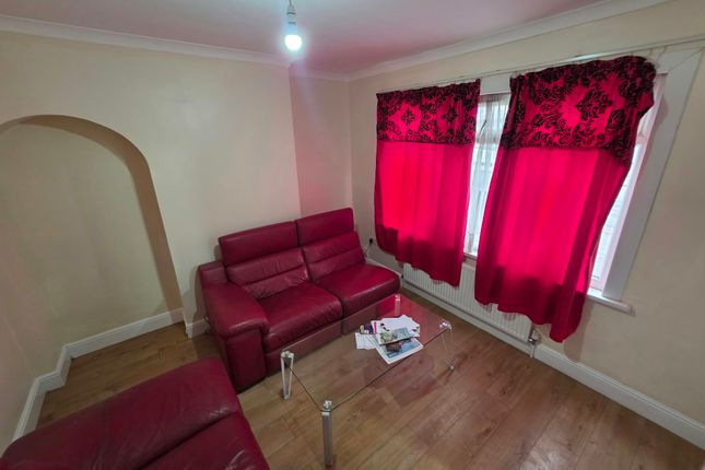 Ley Street, Ilford,IG1,IG2,IG6 photo 3