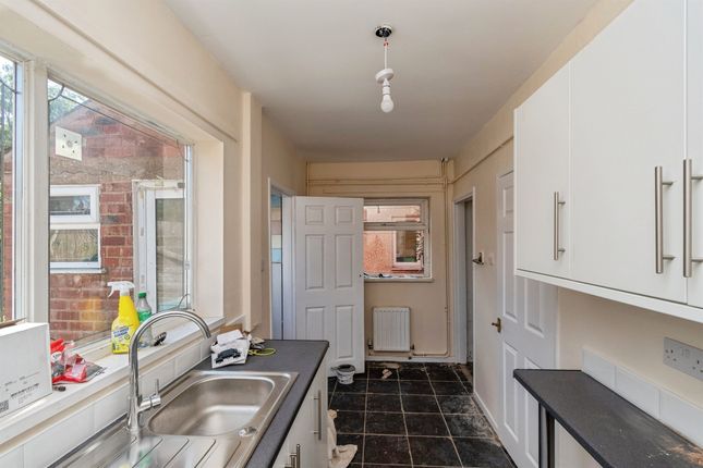 28, Park Road, Bilston photo 4