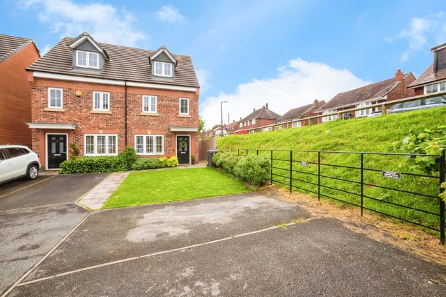 Thumbnail Town house for sale in Willows Close, Barnsley