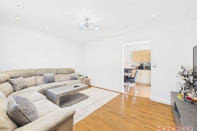 86 Stryt Las, Wrexham photo 3