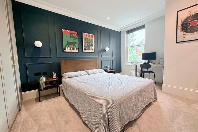 9, Rosemont Road, London photo 5