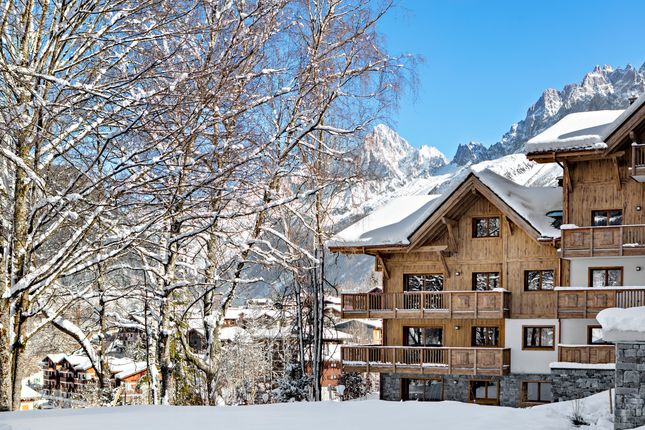 Apartment for sale in Les Houches- Chamonix Valley, Haute-Savoie, Rhône-Alpes, France