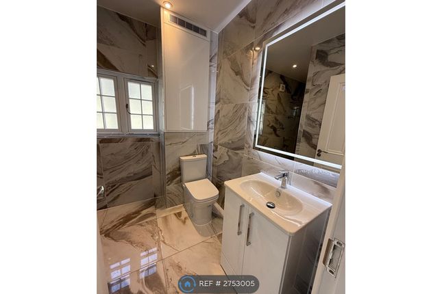 Gertrude Court, Church St, Biggleswade photo 5