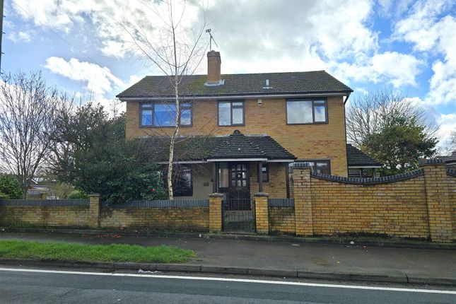 Detached house for sale in Swanwick Lane, Lower Swanwick, Southampton