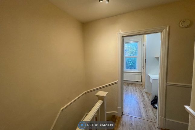 South Hill Avenue, South Harrow photo 5