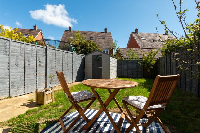 11, Gates Drive, Maidstone photo 2