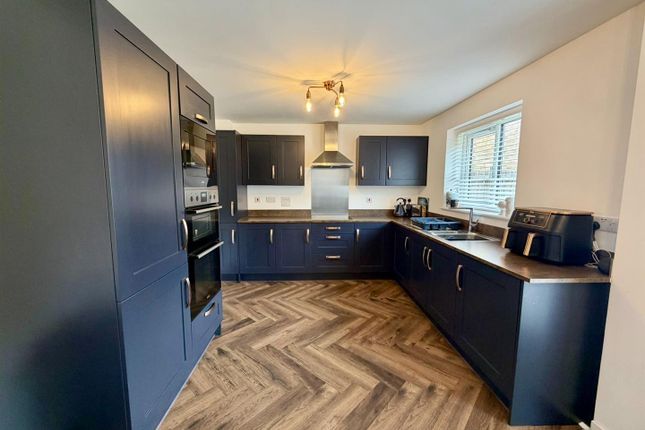 3, Willow Crescent, Chester Le Street photo 4