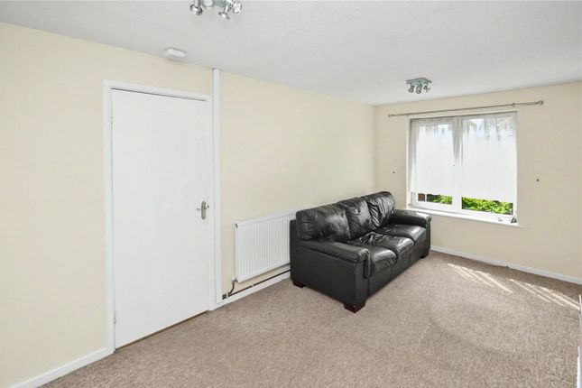 25, Elmton Close, Leeds photo 4