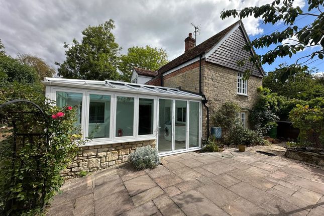 Old Orchard, Orchard Close, Sturminster Newton photo 2