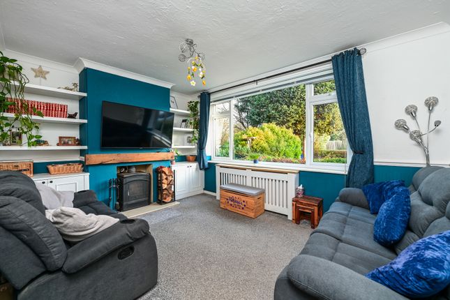 13, Castor Court, Yateley photo 2