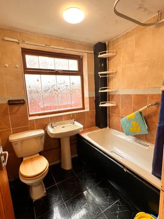 Conifers Bungalow, Church Road, Lye photo 4