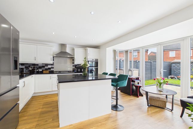 5, Chatsworth Drive, Bridgwater photo 4