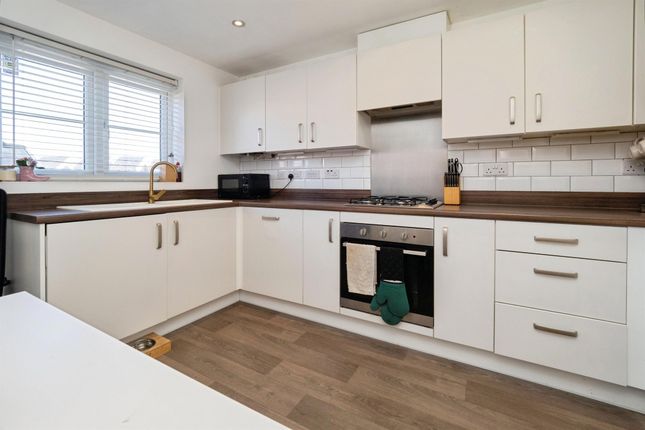 63, Waudby Way, Hull photo 2