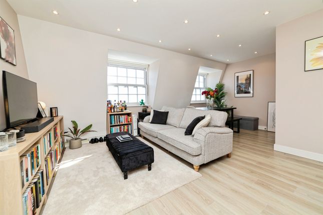 Flat 30, Stonehills House, Stonehills, WELWYN GARDEN CITY photo 2