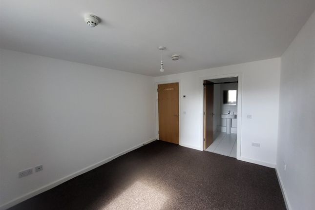Apartment 8, 26, Cornhill, LIVERPOOL photo 4