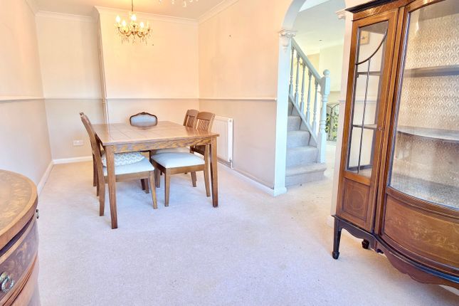 35, Oak Drive, Tewkesbury photo 4
