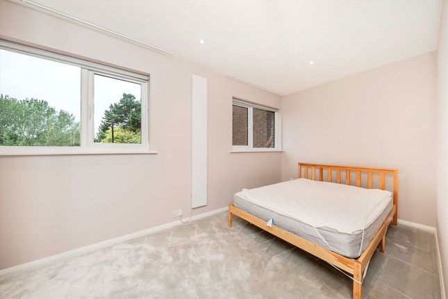 78, Bywater Place, London photo 4