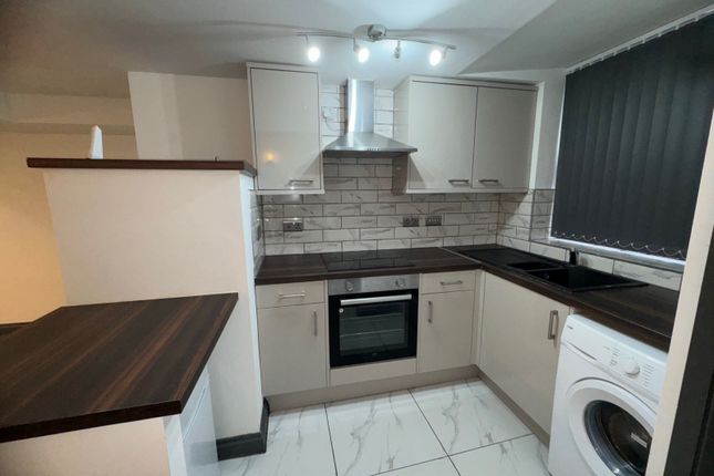 263A Otley Rd, Bradford photo 4