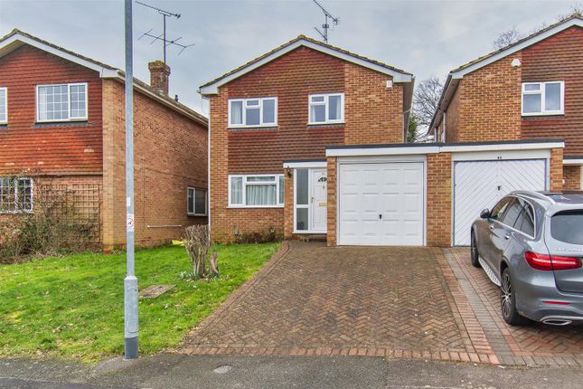 Link-detached house for sale in Reeds Avenue, Earley, Reading